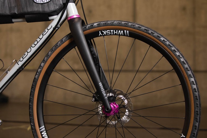 Side view of the front wheel
